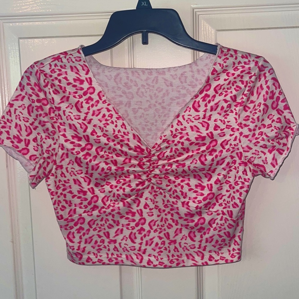 Juniors Medium Pink Cheetah Print Crop Top